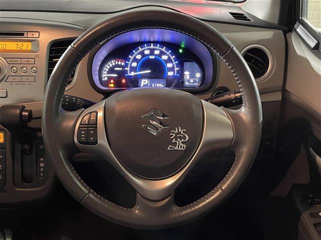 ワゴンＲ ＦＺ　４ＷＤ／寒冷地仕様／純正ミュージックサーバー／ＡＭ／ＦＭ／ＣＤ／ＡＵＸ／純正１４ＡＷ／純正フロアマット／ベンチシート／シートヒーター前席／アイドリングストップ／横滑り防止機能／衝突軽減システム（9枚目）