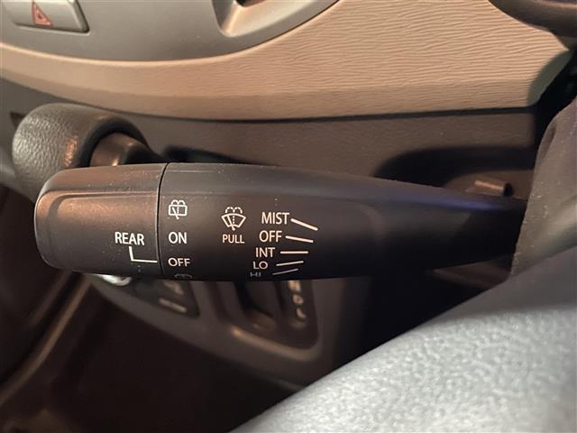 ワゴンＲ ＦＺ　４ＷＤ／寒冷地仕様／純正ミュージックサーバー／ＡＭ／ＦＭ／ＣＤ／ＡＵＸ／純正１４ＡＷ／純正フロアマット／ベンチシート／シートヒーター前席／アイドリングストップ／横滑り防止機能／衝突軽減システム（11枚目）