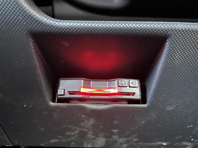 ライズ Ｚ　４ＷＤ／寒冷地仕様／ワンオーナー／純正１７ＡＷ積込（１９５／６０／１７）／純正フロアマット／社外ナビ／ＡＭ／ＦＭ／ＣＤ／ＤＶＤ／ＢＴ／コーナーセンサー／ＭＴモード付ＡＴ／シートヒーター前席／ＥＴＣ（33枚目）