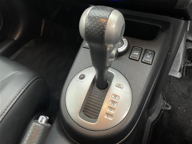 エクストレイル 20Xtt ☆4WD☆純正SDナビ(CD・SD・VTR)☆バックカメラ☆前ドラレコ☆ルーフレール☆クルーズコントロール☆ダウンヒルアシスト☆ETC☆革巻きステアリング☆ステアリングスイッチ(15枚目)