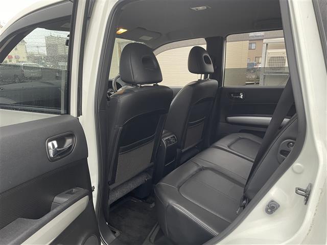 エクストレイル 20Xtt ☆4WD☆純正SDナビ(CD・SD・VTR)☆バックカメラ☆前ドラレコ☆ルーフレール☆クルーズコントロール☆ダウンヒルアシスト☆ETC☆革巻きステアリング☆ステアリングスイッチ(25枚目)