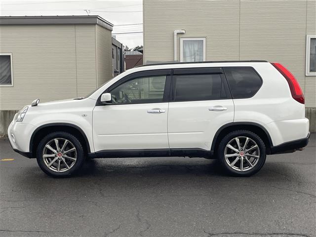 エクストレイル 20Xtt ☆4WD☆純正SDナビ(CD・SD・VTR)☆バックカメラ☆前ドラレコ☆ルーフレール☆クルーズコントロール☆ダウンヒルアシスト☆ETC☆革巻きステアリング☆ステアリングスイッチ(37枚目)