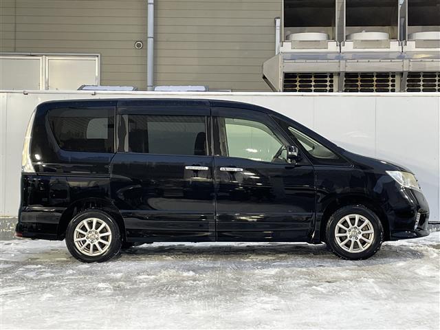 セレナ ハイウェイスター Vセレクション ワンオーナー/4WD/純正ナビ/フルセグTV/バックカメラ/クルーズコントロール/純正AW夏タイヤ積込/(7枚目)