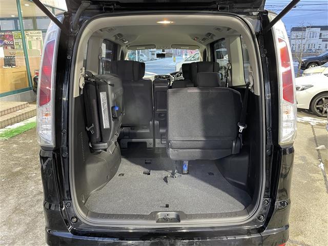 セレナ ハイウェイスター Vセレクション ワンオーナー/4WD/純正ナビ/フルセグTV/バックカメラ/クルーズコントロール/純正AW夏タイヤ積込/(25枚目)