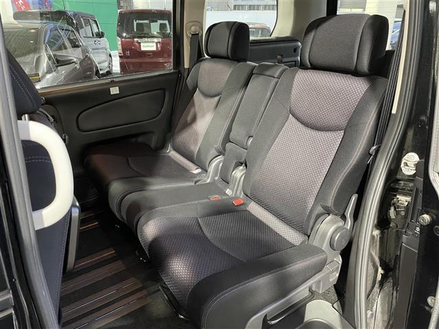 セレナ ハイウェイスター Vセレクション ワンオーナー/4WD/純正ナビ/フルセグTV/バックカメラ/クルーズコントロール/純正AW夏タイヤ積込/(30枚目)