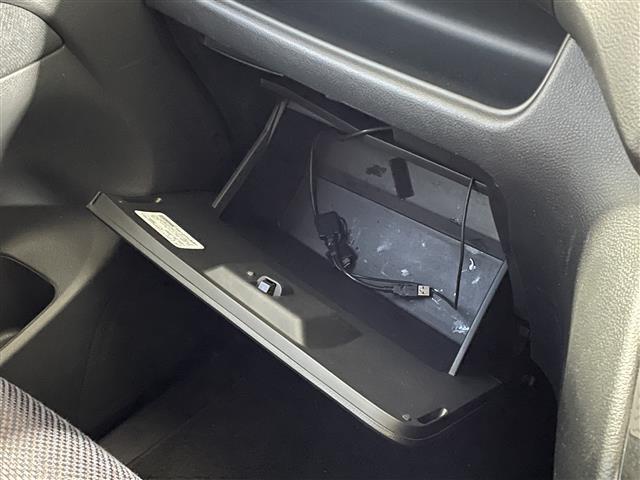 セレナ ハイウェイスター Vセレクション ワンオーナー/4WD/純正ナビ/フルセグTV/バックカメラ/クルーズコントロール/純正AW夏タイヤ積込/(31枚目)