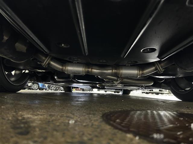 ������тm���C�P���̃K���o�[�����炱���ł��鍂������I���Q�O�Q�O�N�P���@�i���j���{�\����������������ׁi�������ÎԔ���s��̑�蔃����Ǝ҂�ΏۂƂ����u���Î����Ԕ���䐔�m���D�P�����v���j