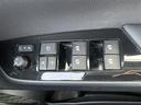 S 4WD/純正メモリナビ/フルセグTV/AM/FM/CD/BT/フォグランプ/バックカメラ/純正フロアマット/ETC/ドラレコ/横滑り防止機能/トヨタセーフティセンス/エアバッグダブルサイド/冬タイヤ(17枚目)