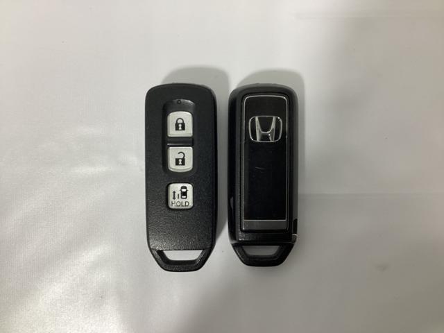 Ｎ－ＢＯＸ Ｇ・Ｌホンダセンシング　光触媒抗菌消臭施工済　レーダブレーキ　Ｓヒータ　Ａストップ　ＥＳＣ　キーフリーシステム　ＬＥＤライト　オートライト　フルセグ対応　バックＭ　ＴＶナビ　ＵＳＢ　スマートキー　クルコン　ＥＴＣ　エアコン（13枚目）