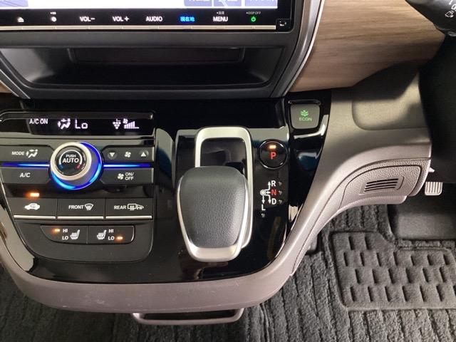 フリード＋ハイブリッド ハイブリッドＧ　ドライブレコーダー前後装備車　光触媒抗菌消臭施工済　バックモニター　フルセグテレビ　オートクルーズコントロール　ＡＢＳ　ナビＴＶ　ＬＥＤヘッドランプ　シートヒータ　ＵＳＢ　ＤＶＤ再生可　ＶＳＡ　ＥＴＣ（8枚目）