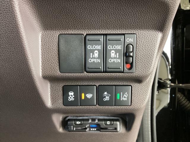 フリード＋ハイブリッド ハイブリッドＧ　ドライブレコーダー前後装備車　光触媒抗菌消臭施工済　バックモニター　フルセグテレビ　オートクルーズコントロール　ＡＢＳ　ナビＴＶ　ＬＥＤヘッドランプ　シートヒータ　ＵＳＢ　ＤＶＤ再生可　ＶＳＡ　ＥＴＣ（13枚目）