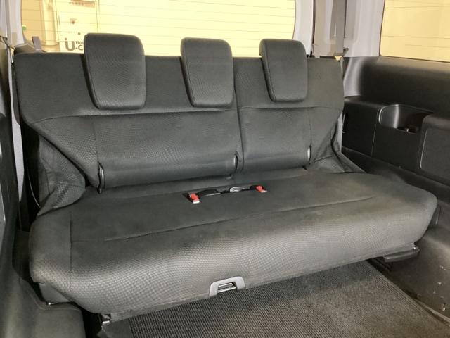 ステップワゴンスパーダ S 光触媒抗菌消臭施工済 Wエアバック スマートキーシステム 地デジ対応 両側スライド片側電動ドア パワステ パワーウインドウ 横滑り防止機能 キーレス Bカメラ エアバック ナビ&TV 3列シート(20枚目)