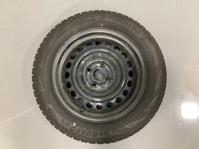 フィット e:HEVホーム 中古スタッドレスタイヤ、純正メモリーナビ、ドライブレコーダー前後装着+ETC付 当社デモカー 前後誤発進抑制機能 クリソナ 助手席エアバッグ 運転席エアバッグ 1オナ アイドリングストップ USB接続(3枚目)