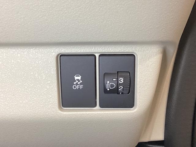 N-BOX ベースグレード 中古スタッドレスタイヤ、純正メモリーナビ、ドライブレコーダー前後装着+ETC付 当社デモカー 衝突軽減システム スマートキ- カーテンエアバック イモビライザー ECOモード 横滑り防止 キーフリー(18枚目)