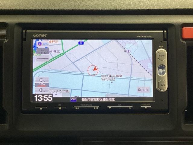 ナビゲーションはワンセグＴＶ対応のＧａｔｈｅｒｓ純正メモリーナビを搭載しています。Ｂｌｕｅｔｏｏｔｈオーディオ機能がありますので、スマートフォンなどの音楽も再生できます。