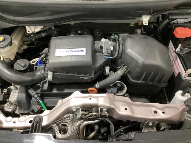 ホンダスタッフがしっかり整備して保証付きにてお渡し致します。エンジンルーム＆室内ルームともにクリーニング済みで清潔です。快適なドライブをお楽しみください。