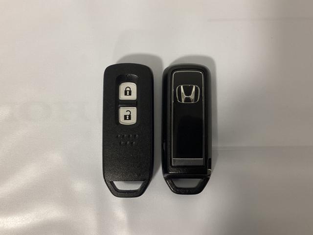 N-ONE オリジナル 光触媒抗菌消臭施工済 Rカメラ パーキングセンサー シ-トヒ-タ- LEDヘッドライト 横滑り防止 サイドエアバッグ エアコン パワーステアリング ABS USB DVD クルーズコントロール ETC(13枚目)