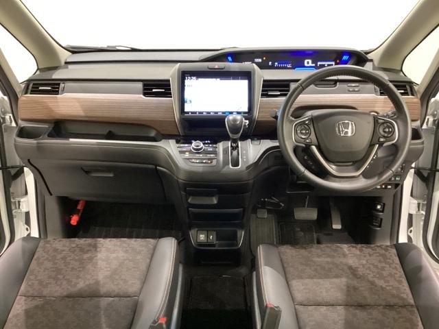 フリード クロスター　当社レンタアップ　光触媒抗菌消臭施工済　ＵＳＢ　バックカメラ　ＬＥＤヘッドライト　両側電動ドア　ＶＳＡ　サイドカーテンエアバック　ＤＶＤ再生　オートクルーズコントロール　スマ－トキ－　シートヒーター（5枚目）