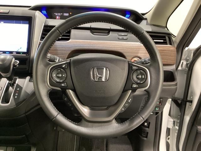 フリード クロスター　当社レンタアップ　光触媒抗菌消臭施工済　ＵＳＢ　バックカメラ　ＬＥＤヘッドライト　両側電動ドア　ＶＳＡ　サイドカーテンエアバック　ＤＶＤ再生　オートクルーズコントロール　スマ－トキ－　シートヒーター（11枚目）