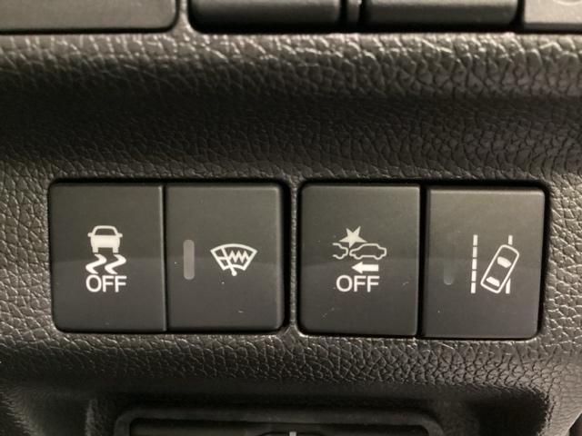 フリード クロスター　当社レンタアップ　光触媒抗菌消臭施工済　ＵＳＢ　バックカメラ　ＬＥＤヘッドライト　両側電動ドア　ＶＳＡ　サイドカーテンエアバック　ＤＶＤ再生　オートクルーズコントロール　スマ－トキ－　シートヒーター（14枚目）