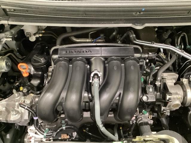 フリード クロスター　当社レンタアップ　光触媒抗菌消臭施工済　ＵＳＢ　バックカメラ　ＬＥＤヘッドライト　両側電動ドア　ＶＳＡ　サイドカーテンエアバック　ＤＶＤ再生　オートクルーズコントロール　スマ－トキ－　シートヒーター（24枚目）