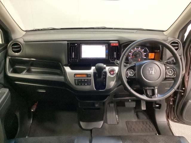 N-WGN G・スタイリッシュパッケージ 光触媒抗菌消臭施工済 Rカメ セキュリティアラーム オートエアコン スマートキープッシュスタート ESC クルーズコントロール ナビTV ベンチシート アイドリングストップ ABS ワンセグ パワステ(5枚目)