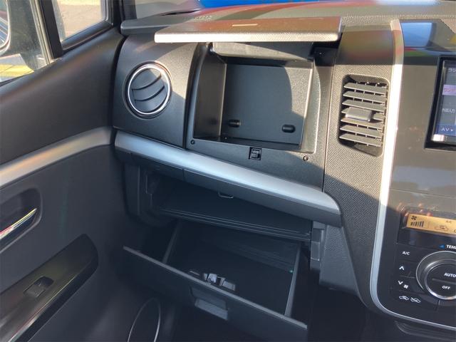 ワゴンRスティングレー T 4WD ターボ ETC ナビ TV オートライト HID スマートキー 電動格納ミラー シートヒーター ベンチシート ターボ CVT 盗難防止システム ABS CD アルミホイール 衝突安全ボディ(11枚目)