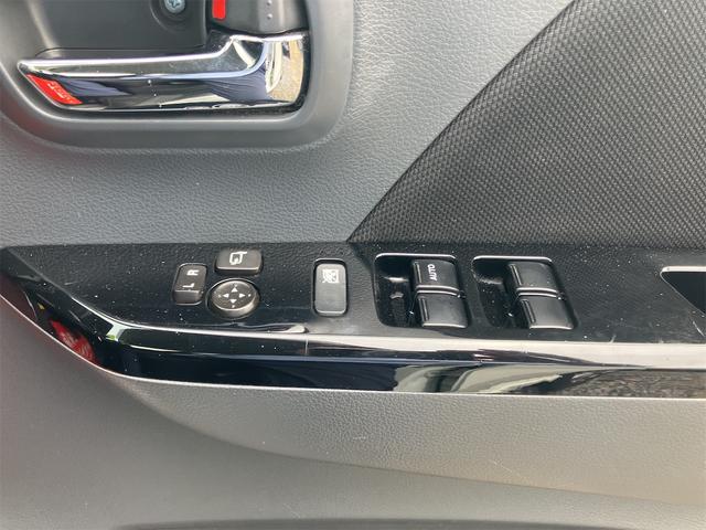 ワゴンＲスティングレー Ｔ　４ＷＤ　ＴＶ　オートライト　ＨＩＤ　スマートキー　アイドリングストップ　電動格納ミラー　シートヒーター　ベンチシート　ターボ　ＣＶＴ　盗難防止システム　ＡＢＳ　ＣＤ　ＤＶＤ再生　ＵＳＢ（11枚目）