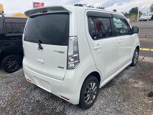 ワゴンＲスティングレー Ｔ　４ＷＤ　ＴＶ　オートライト　ＨＩＤ　スマートキー　アイドリングストップ　電動格納ミラー　シートヒーター　ベンチシート　ターボ　ＣＶＴ　盗難防止システム　ＡＢＳ　ＣＤ　ＤＶＤ再生　ＵＳＢ（16枚目）