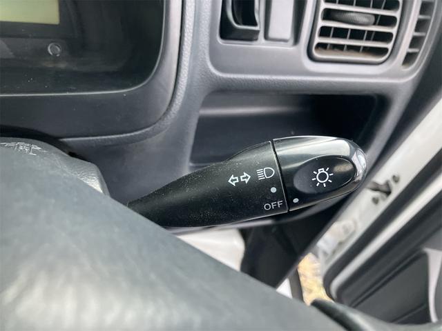 キャリイトラック ＫＣパワステ　４ＷＤ　軽トラック　ＭＴ　パワーステアリング（27枚目）