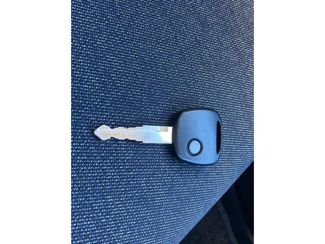 アルト A 2型 フルタイム4WD CVT スズキセーフティサポート ★中古車ご成約時にスズキ安心メンテナンスパックをご加入で、スズキ純正ナビ本体15%OFF!!、またはスズキ純正オプション本体15%OFF!!(工賃・付属品は別途頂戴いたします)★(28枚目)
