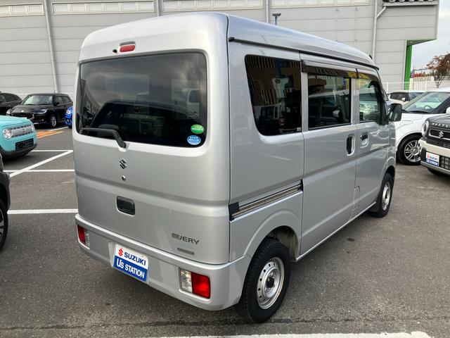 エブリイ ＰＣ　ＤＡ１７Ｖ　パートタイム４ＷＤ　５ＭＴ　★初売りご成約特典♪　先着４０台限定で当社指定１０インチナビ本体８０％ＯＦＦ！またはスズキ純正ナビ本体５０％ＯＦＦ！（工賃・付属品は別途頂戴いたします）　下廻り防錆塗装３０％ＯＦＦ　他　★（6枚目）