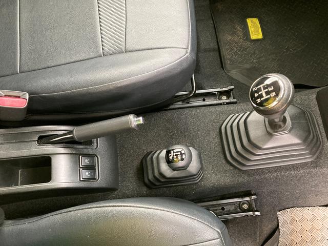 ジムニー ＸＣ　５ＭＴ　パートタイム４ＷＤ　ナビ　ドラレコ　ＥＴＣ　★中古車ご成約時にスズキ安心メンテナンスパックをご加入で、スズキ純正ナビ本体１５％ＯＦＦ！！、またはスズキ純正オプション本体１５％ＯＦＦ！！（工賃・付属品は別途頂戴いたします）★（23枚目）