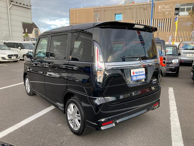 快適にお乗りいただくために外装を美しく仕上げるのはもちろん、内装の清掃も行っております！