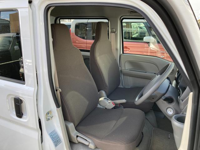 エブリイ PAリミテッド 6型 パートタイム4WD CVT ★中古車ご成約時にスズキ純正ナビ本体50%OFF!、または50台限定で当社指定10インチナビ本体80%OFF!!(工賃・付属品は別途頂戴いたします)★(15枚目)