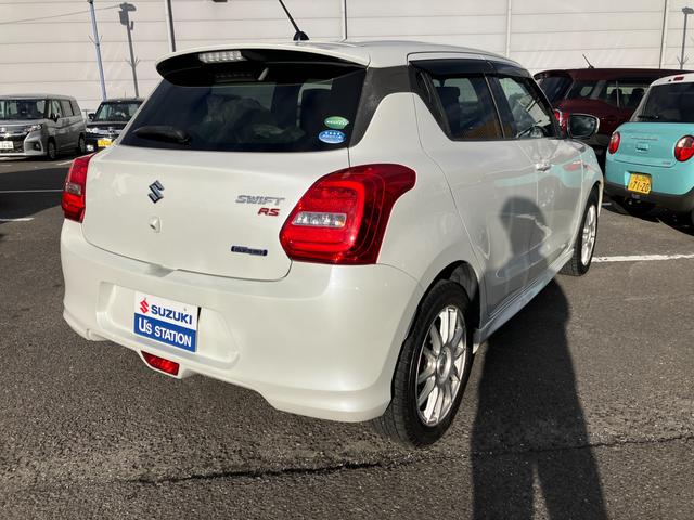 スイフト ＨＹＢＲＩＤ　ＲＳ　ＺＣ５３Ｓ．ＺＤ５３Ｓ　全方位ナビ　★初売りご成約特典♪　４０台限定で当社指定１０インチナビ本体８０％ＯＦＦ！またはスズキ純正ナビ本体５０％ＯＦＦ！（工賃・付属品は別途頂戴いたします）　下廻り防錆塗装３０％ＯＦＦ　他　★（6枚目）