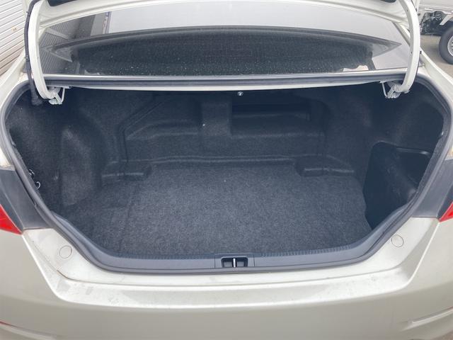 ハイブリッド Gパッケージ SDナビ・フルセグナビ バックモニター ビルドインETC HIDライト オートクルーズコントロール パワーシート(7枚目)