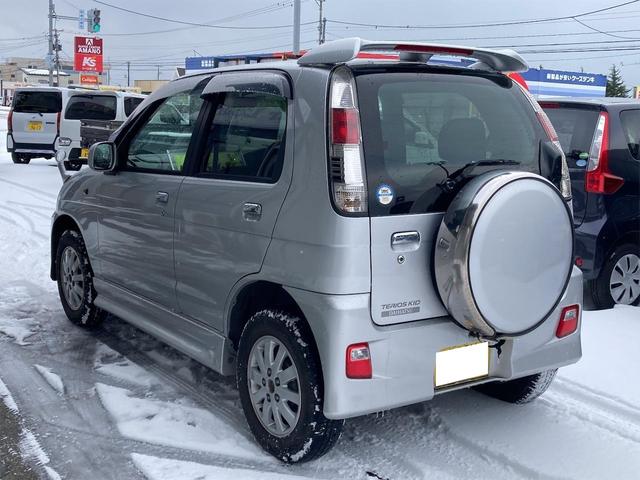 カスタムL 4WD オートマ ワンオーナー車 フォグランプ ワイドバイザー アルミホイール キーレスエントリー(6枚目)