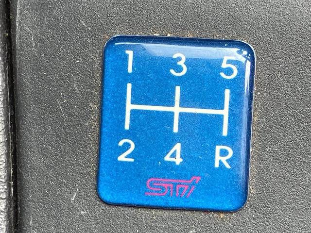 インプレッサ ＷＲＸ　ＳＴｉバージョンＶＩ　４ＷＤ　ＥＴＣ　アルミホイール　ＭＴ　ＣＤ　ＡＢＳ　エアコン　パワーステアリング　パワーウィンドウ（8枚目）