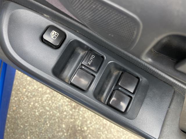 インプレッサ ＷＲＸ　ＳＴｉバージョンＶＩ　４ＷＤ　ＥＴＣ　アルミホイール　ＭＴ　ＣＤ　ＡＢＳ　エアコン　パワーステアリング　パワーウィンドウ（11枚目）