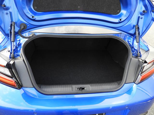 ＢＲＺ Ｓ　ＳＤナビ　ＥＴＣ　Ｒカメラ　ドラレコ　アイサイトＶｅｒ．３　キーレスアクセス＆プッシュスタート　１８インチアルミホイール　ＬＥＤヘッドランプ　左右独立フルオートエアコン　パドルシフト（20枚目）