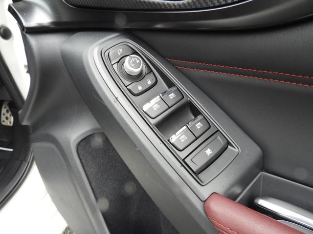 レヴォーグ ＳＴＩ　Ｓｐｏｒｔ　ＥｙｅＳｉｇｈｔ搭載車　新世代アイサイト　左右独立フルオートエアコン　ＬＥＤヘッドランプ　キーレスアクセス＆プッシュスタート（22枚目）