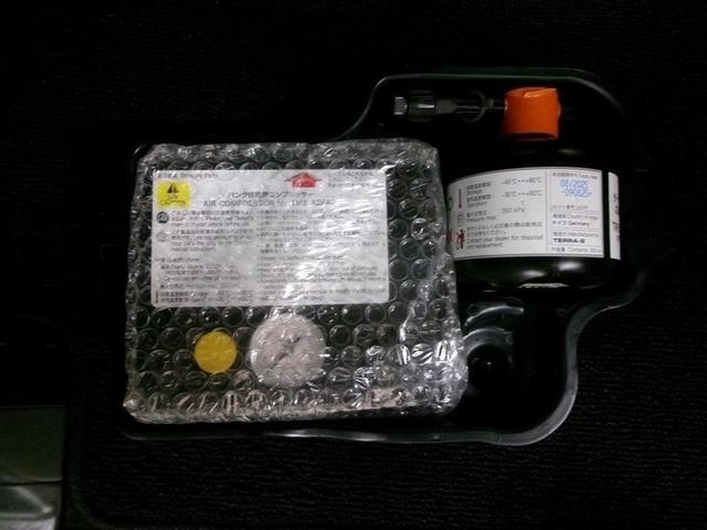 シエンタ Ｇ　４ＷＤ　寒冷地　衝突被害軽減システム　メモリーナビ　ワンセグ　両側電動スライド　アルミホイール　バックカメラ　スマートキー　盗難防止装置　キーレス　横滑り防止機能　３列シート　乗車定員６人（16枚目）