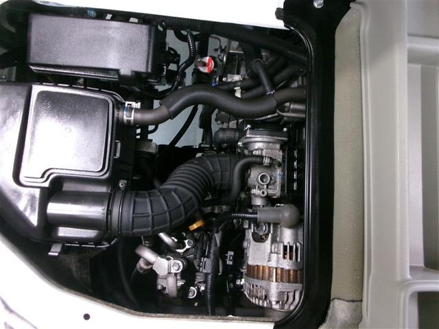 まるまるクリンでエンジンルームもピカピカ。