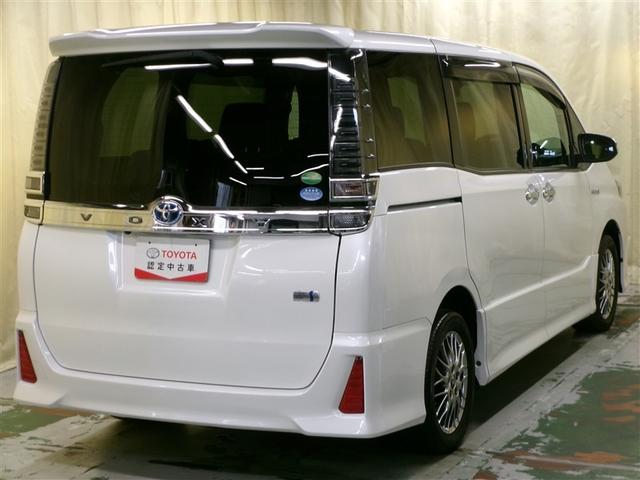 ヴォクシー ハイブリッドＺＳ　煌　衝突被害軽減システム　メモリーナビ　フルセグ　両側電動スライド　ＬＥＤヘッドランプ　アルミホイール　後席モニター　バックカメラ　ドラレコ　スマートキー　オートクルーズコントロール　ＥＴＣ　盗難防止装置（2枚目）