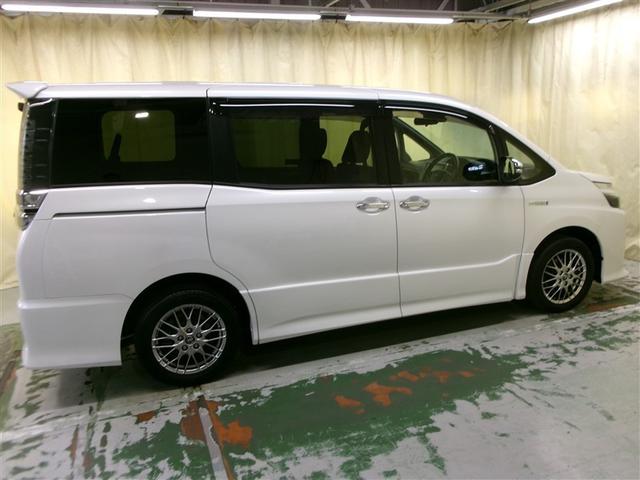 ヴォクシー ハイブリッドＺＳ　煌　衝突被害軽減システム　メモリーナビ　フルセグ　両側電動スライド　ＬＥＤヘッドランプ　アルミホイール　後席モニター　バックカメラ　ドラレコ　スマートキー　オートクルーズコントロール　ＥＴＣ　盗難防止装置（38枚目）