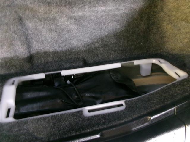 ヴォクシー ＺＳ　煌ＩＩ　４ＷＤ　寒冷地　衝突被害軽減システム　メモリーナビ　フルセグ　両側電動スライド　ＬＥＤヘッドランプ　アルミホイール　後席モニター　バックカメラ　スマートキー　アイドリングストップ　ＥＴＣ　盗難防止装置（15枚目）