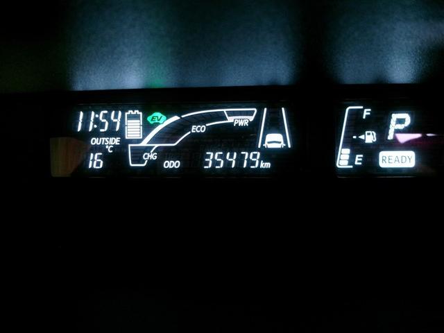 アクア G 寒冷地 衝突被害軽減システム メモリーナビ フルセグ LEDヘッドランプ バックカメラ スマートキー オートクルーズコントロール ETC 盗難防止装置 キーレス 横滑り防止機能 ハイブリッド(3枚目)