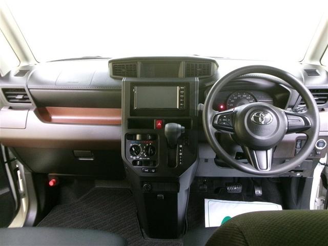 フロントシートは取外して高温スチームで洗浄除菌、エンジンルームも洗浄・コーティングでピカピカです。