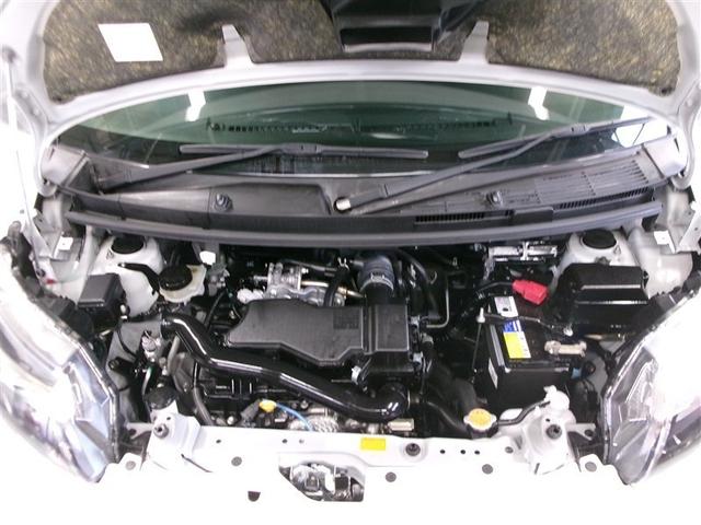 まるまるクリンでエンジンルームもピカピカ。